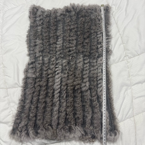 Real Rabbit Fur Scarf - Picture 8 of 9